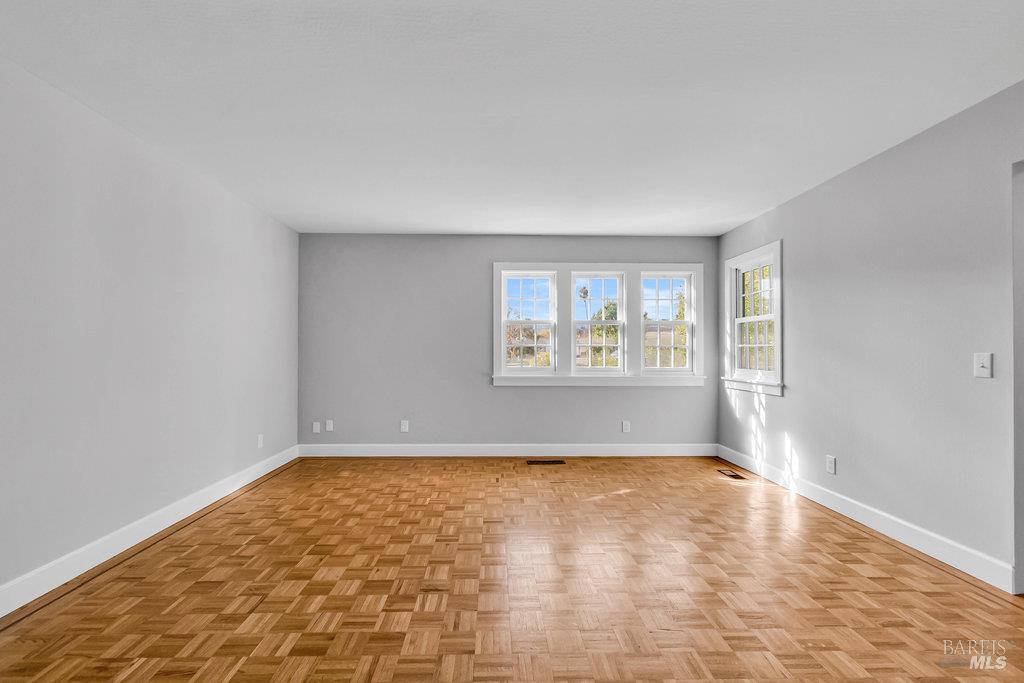 Detail Gallery Image 5 of 71 For 526 Ivy Ct, Sonoma,  CA 95476 - 3 Beds | 2 Baths