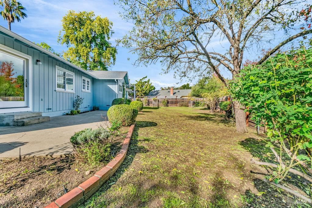 Detail Gallery Image 61 of 71 For 526 Ivy Ct, Sonoma,  CA 95476 - 3 Beds | 2 Baths