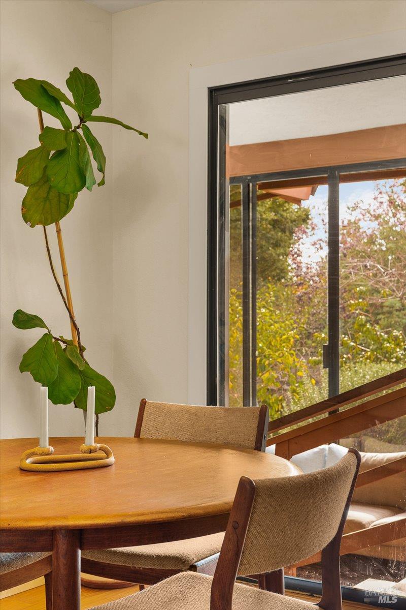 Detail Gallery Image 17 of 43 For 805 Montrose Ct, Santa Rosa,  CA 95409 - 3 Beds | 2 Baths