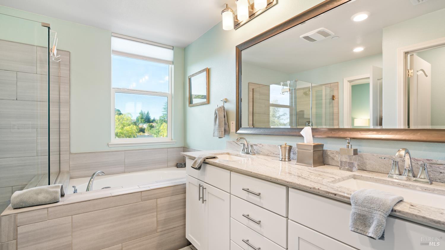 Detail Gallery Image 19 of 64 For 530 Jade St, Petaluma,  CA 94952 - 2 Beds | 2/1 Baths