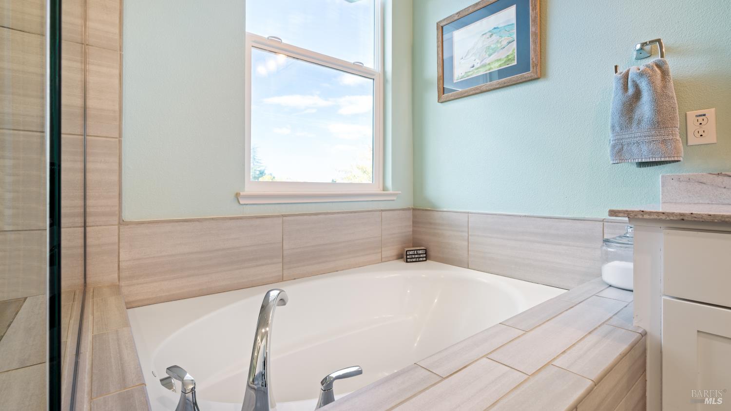 Detail Gallery Image 22 of 64 For 530 Jade St, Petaluma,  CA 94952 - 2 Beds | 2/1 Baths