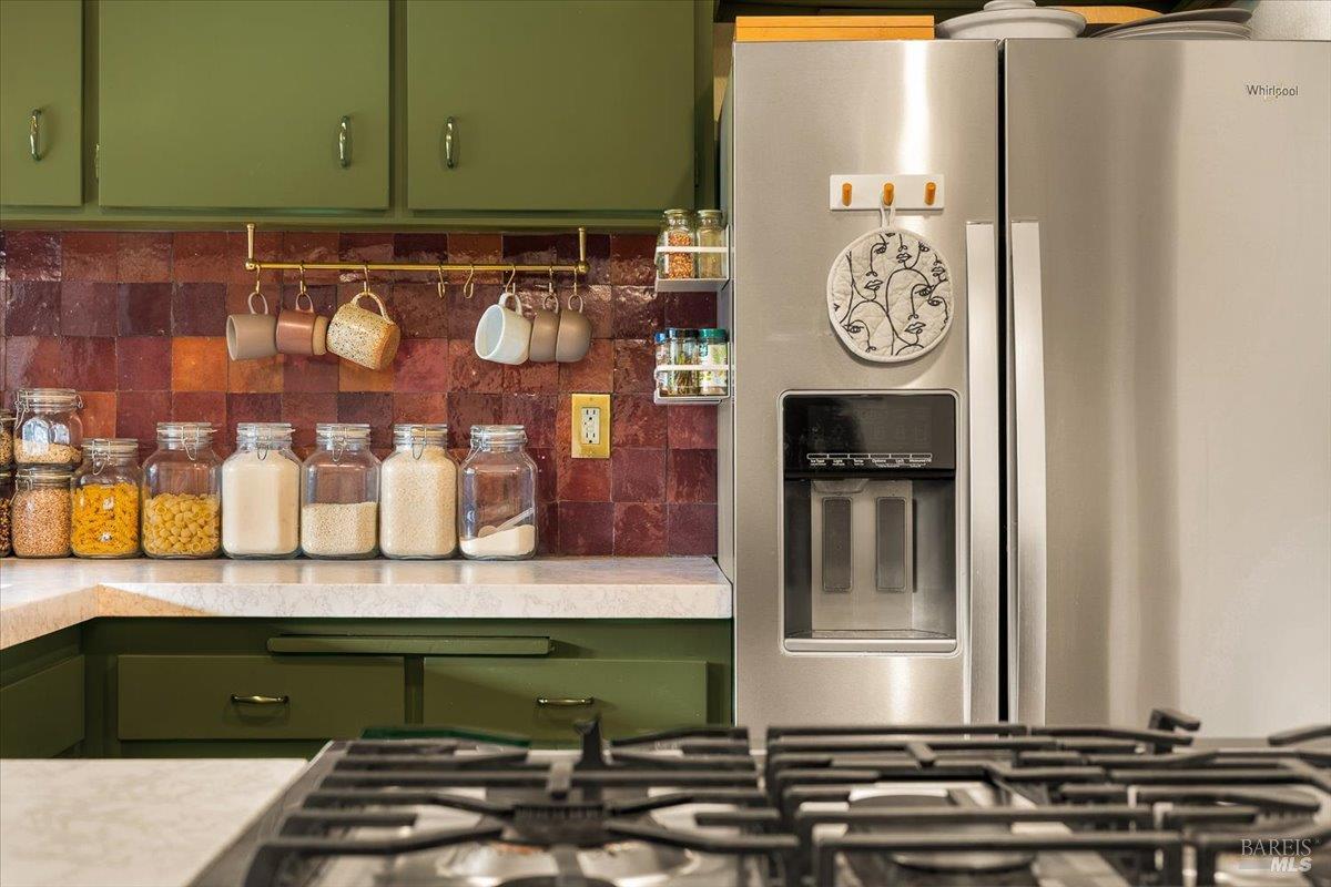 Detail Gallery Image 13 of 43 For 805 Montrose Ct, Santa Rosa,  CA 95409 - 3 Beds | 2 Baths