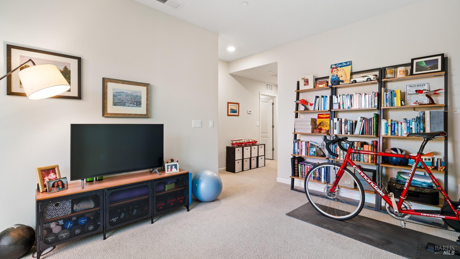Detail Gallery Image 26 of 64 For 530 Jade St, Petaluma,  CA 94952 - 2 Beds | 2/1 Baths