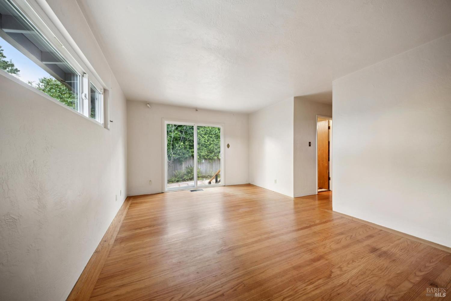 Detail Gallery Image 25 of 47 For 6 Madrona St, San Rafael,  CA 94901 - 3 Beds | 2 Baths