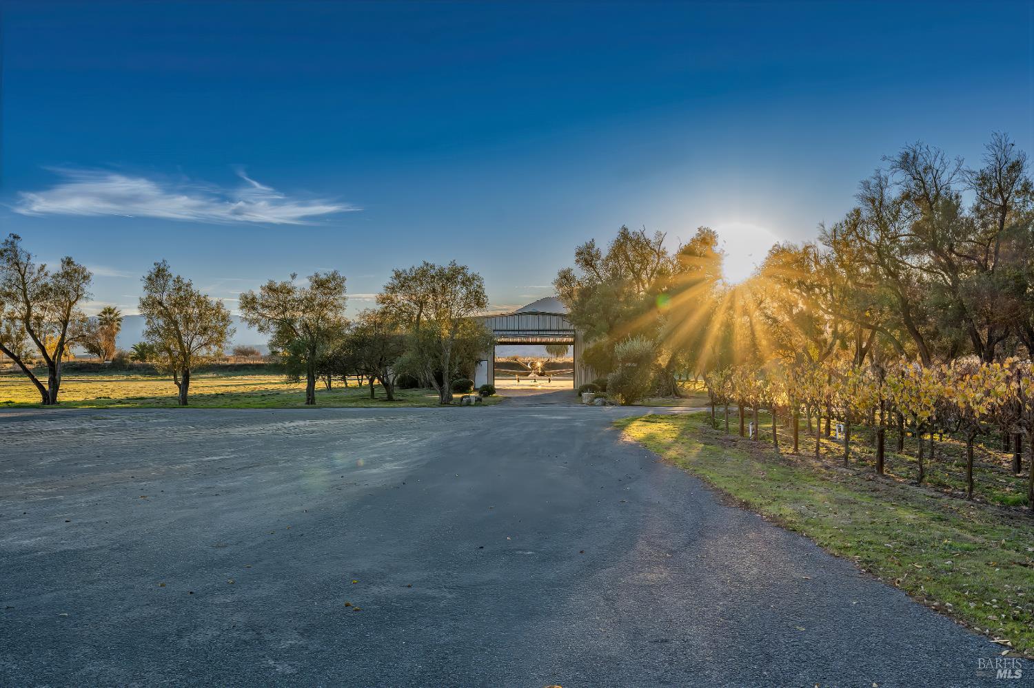 Detail Gallery Image 12 of 64 For 6614 Lakeville Hwy, Petaluma,  CA 94954 - 11 Beds | 15/1 Baths