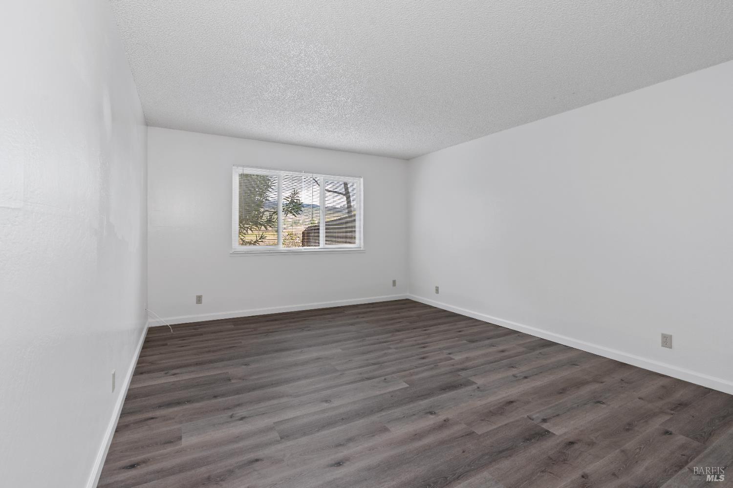 Detail Gallery Image 9 of 30 For 1356 Monte Vista Ave, Saint Helena,  CA 94574 - – Beds | – Baths