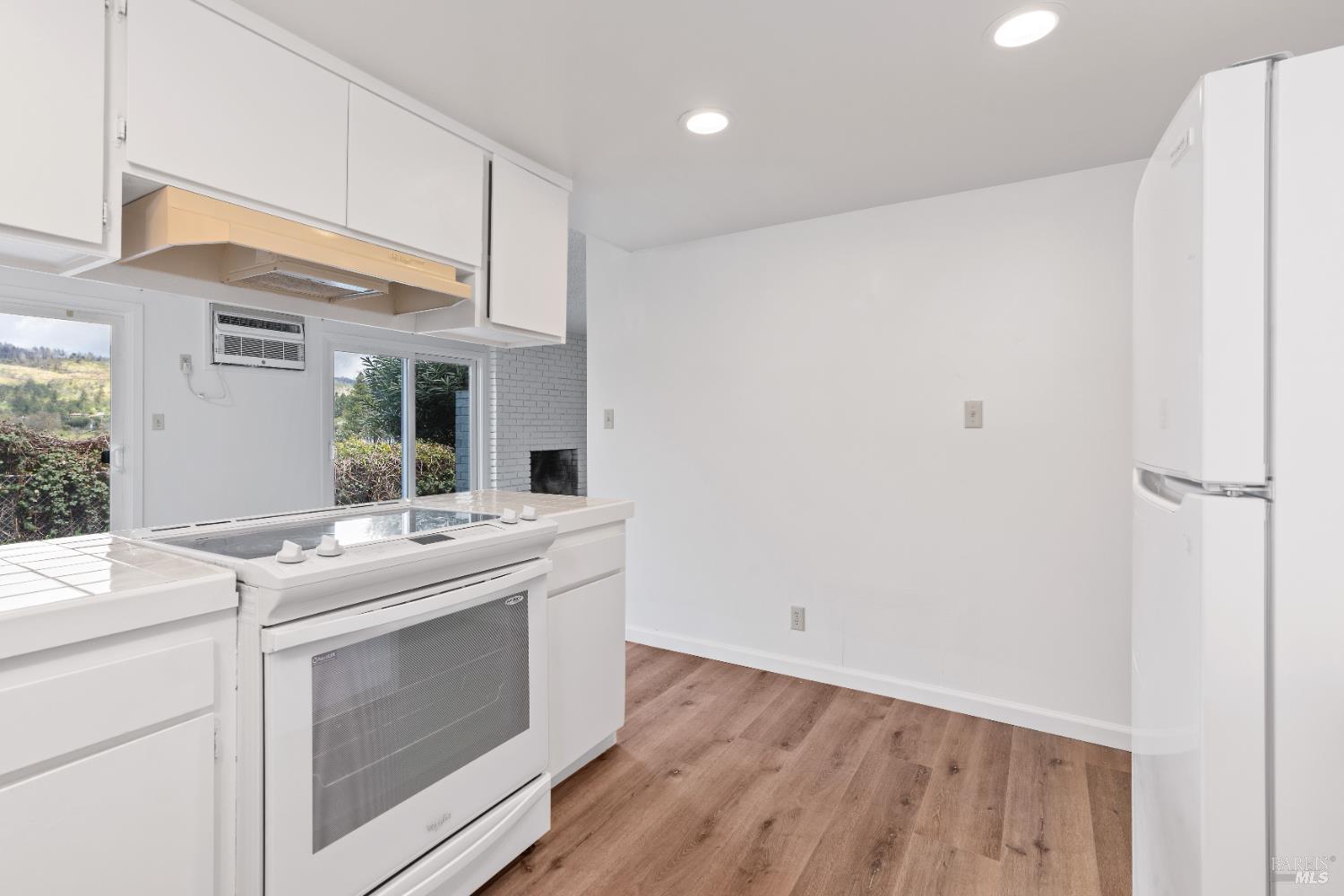 Detail Gallery Image 6 of 30 For 1356 Monte Vista Ave, Saint Helena,  CA 94574 - – Beds | – Baths