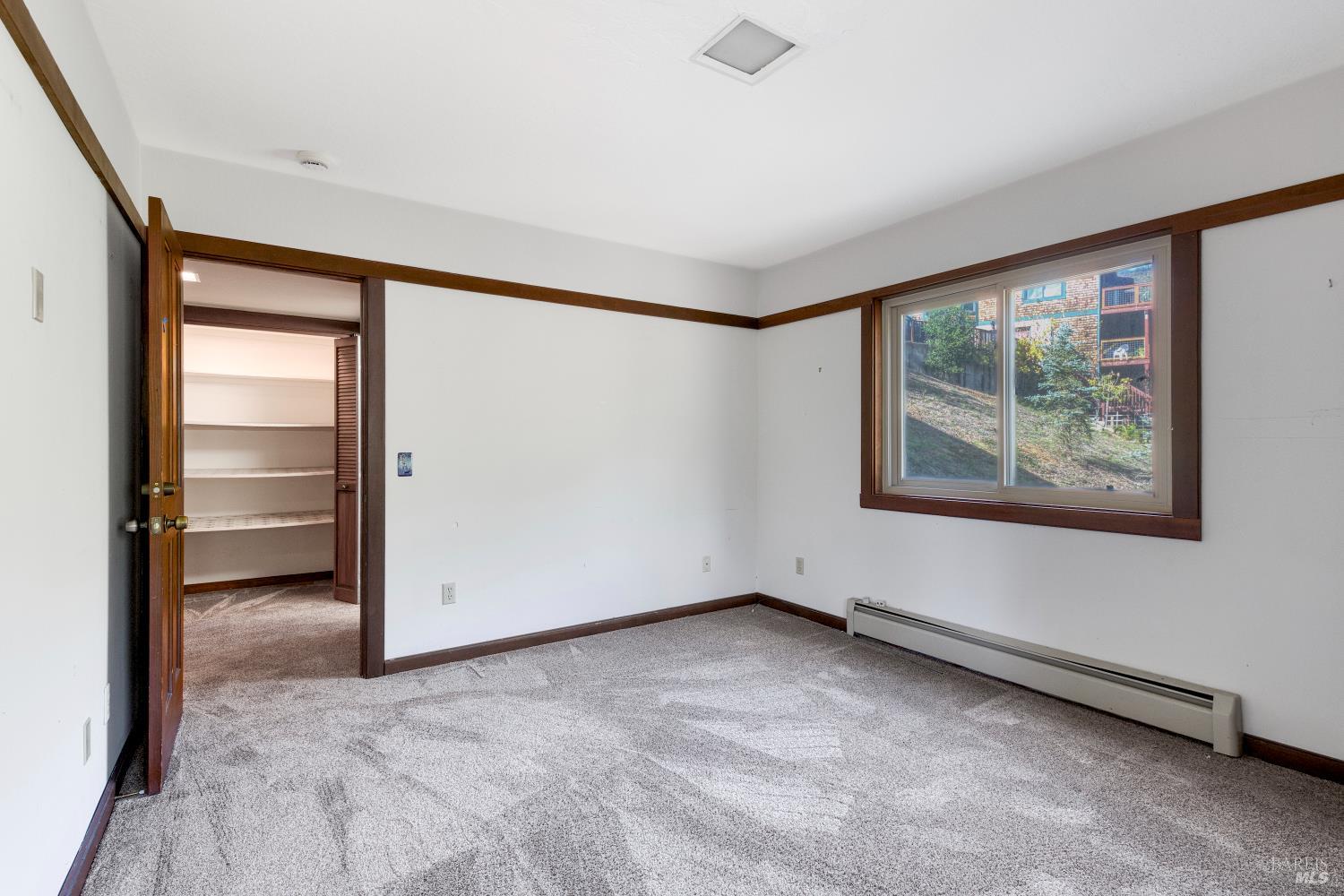 Detail Gallery Image 23 of 34 For 10 Robinhood Dr, Novato,  CA 94945 - 4 Beds | 3/1 Baths