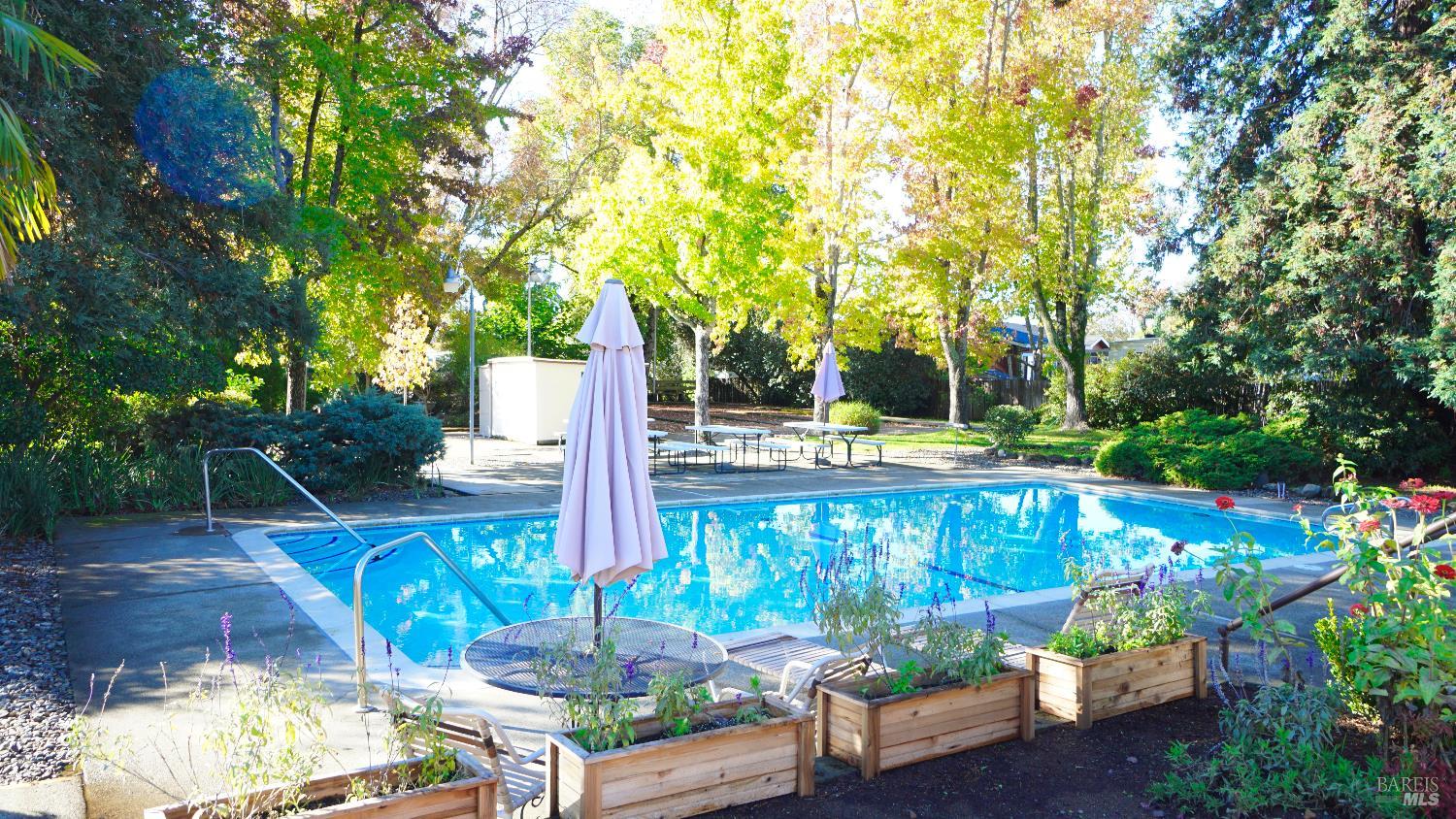 Detail Gallery Image 28 of 30 For 265 Hermosa Cir, Santa Rosa,  CA 95409 - 2 Beds | 2 Baths