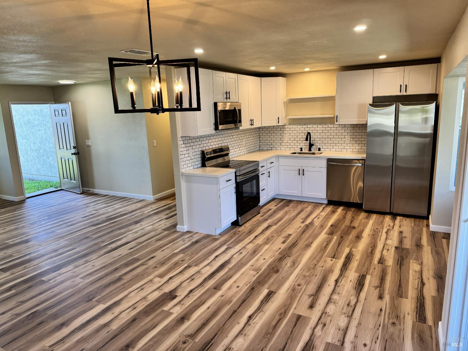 Detail Gallery Image 9 of 35 For 540 Coot Ln, Suisun City,  CA 94585 - 4 Beds | 2 Baths