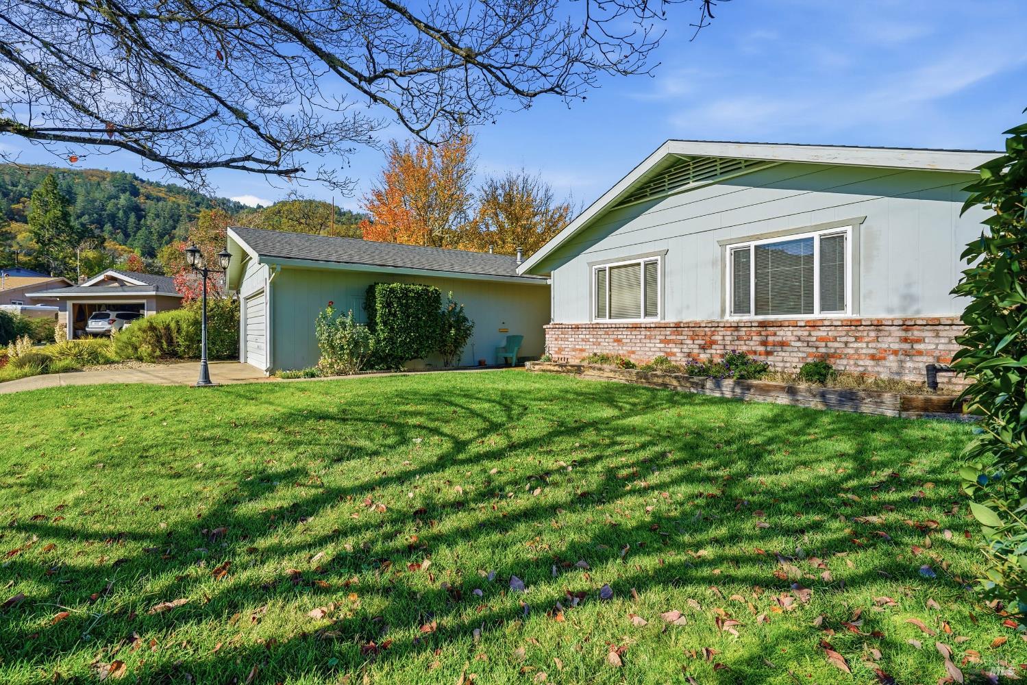 Detail Gallery Image 2 of 64 For 464 Nokomis Dr, Ukiah,  CA 95482 - 3 Beds | 1/1 Baths