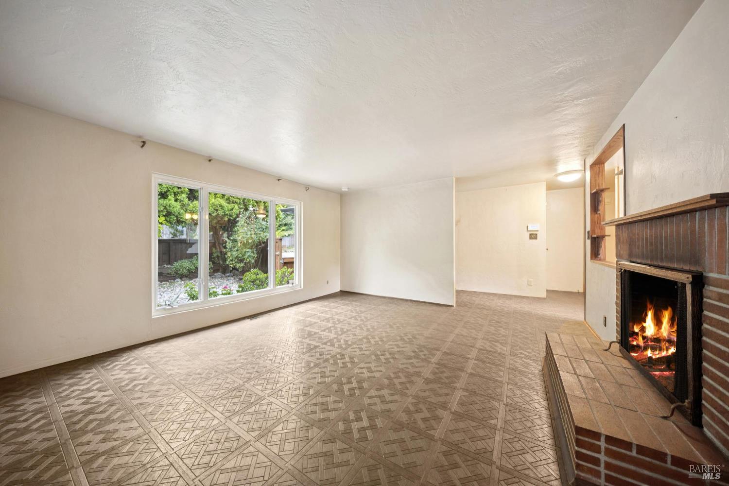 Detail Gallery Image 13 of 47 For 6 Madrona St, San Rafael,  CA 94901 - 3 Beds | 2 Baths