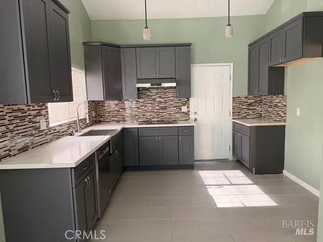 Detail Gallery Image 2 of 3 For 131 Fiddletown Ct, Vallejo,  CA 94589 - 4 Beds | 2 Baths