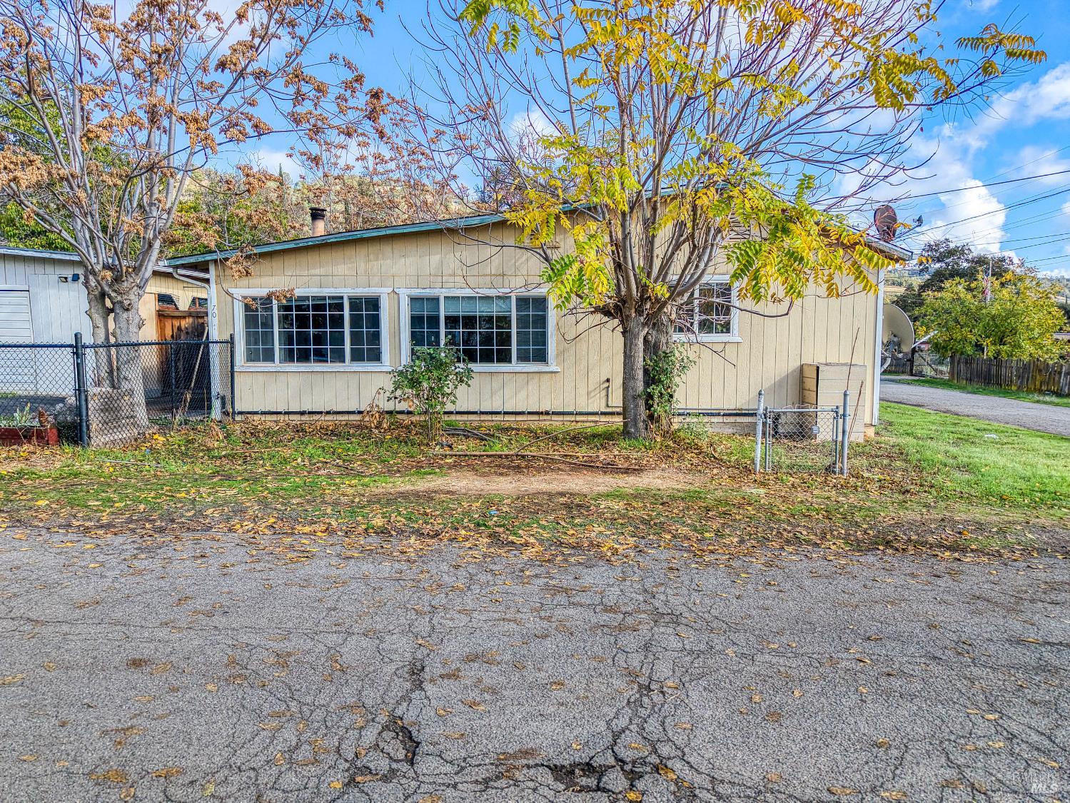 Front Image Thumbnail for BA325099746