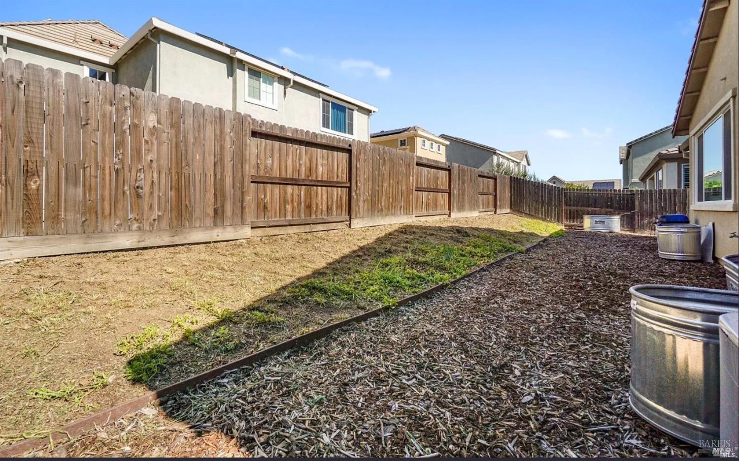 Detail Gallery Image 22 of 25 For 130 Clematis St, Vacaville,  CA 95687 - 3 Beds | 2 Baths