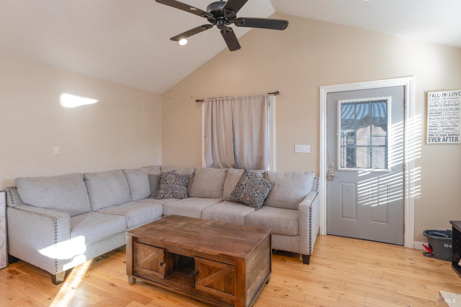 Detail Gallery Image 5 of 44 For 2580 Center Valley Rd, Willits,  CA 95490 - 3 Beds | 2 Baths