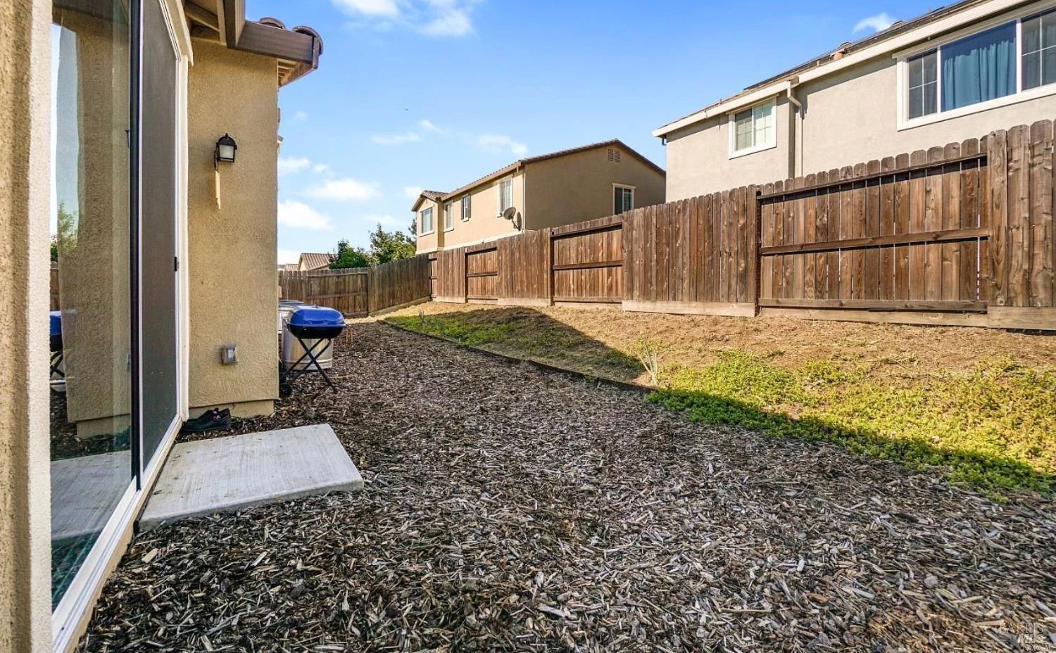 Detail Gallery Image 19 of 25 For 130 Clematis St, Vacaville,  CA 95687 - 3 Beds | 2 Baths