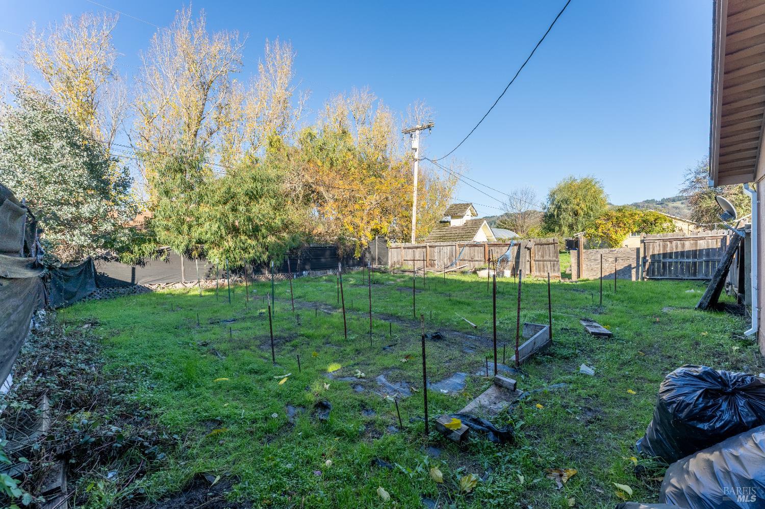 Detail Gallery Image 27 of 44 For 2580 Center Valley Rd, Willits,  CA 95490 - 3 Beds | 2 Baths