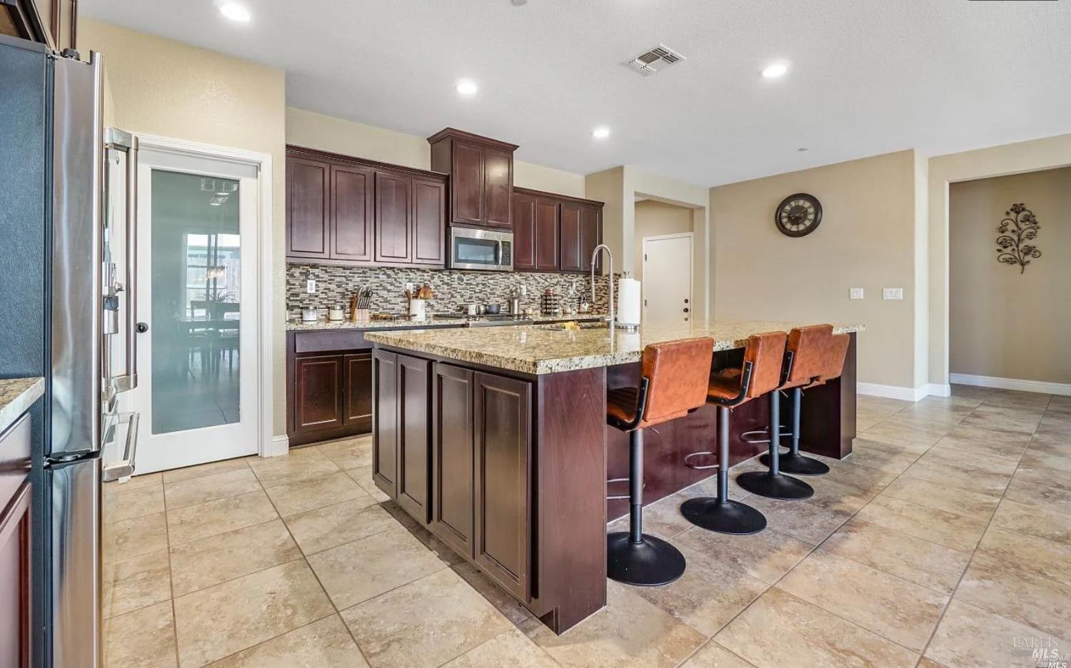 Detail Gallery Image 11 of 25 For 130 Clematis St, Vacaville,  CA 95687 - 3 Beds | 2 Baths