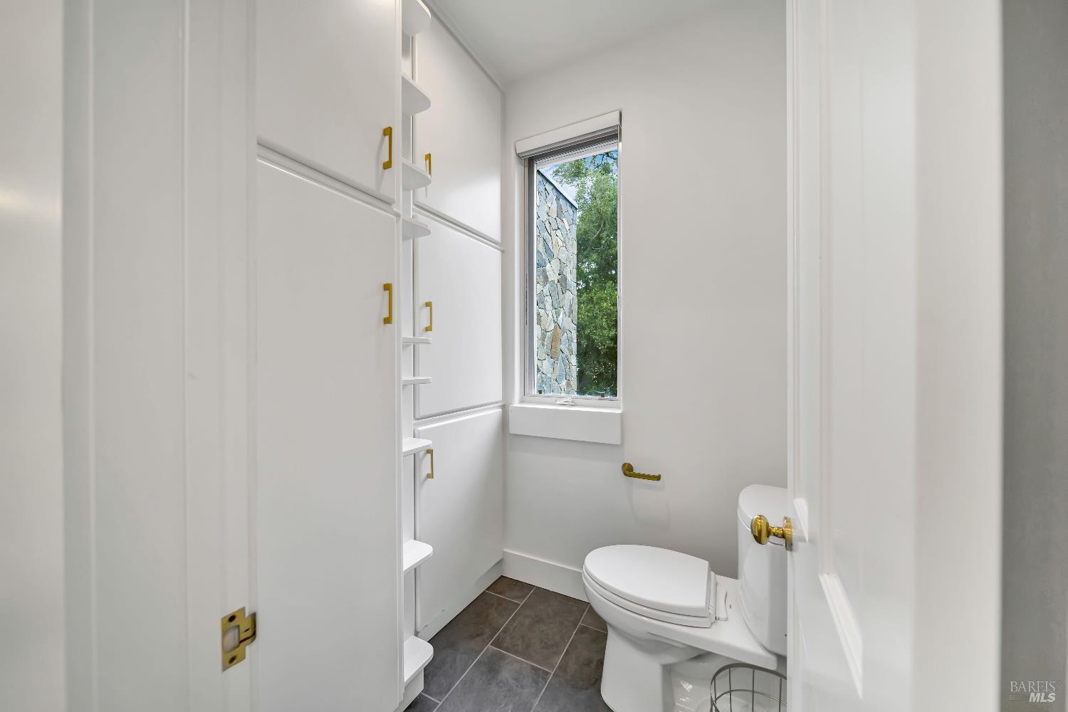 Detail Gallery Image 34 of 47 For 1041 Las Amigas Rd, Napa,  CA 94559 - 4 Beds | 3/2 Baths