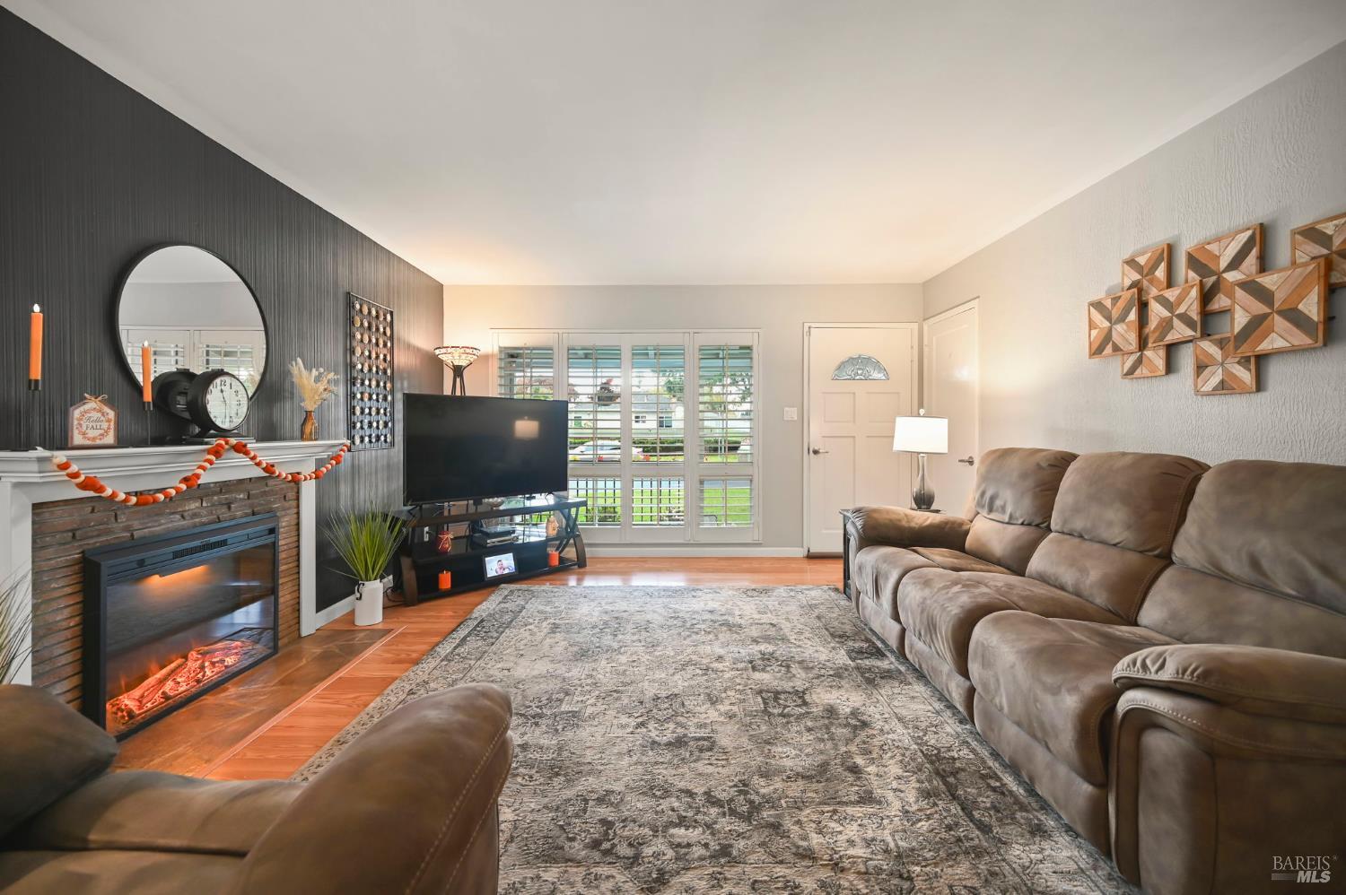 Detail Gallery Image 17 of 28 For 16004 via Granada Unkn, San Lorenzo,  CA 94580 - 3 Beds | 1 Baths