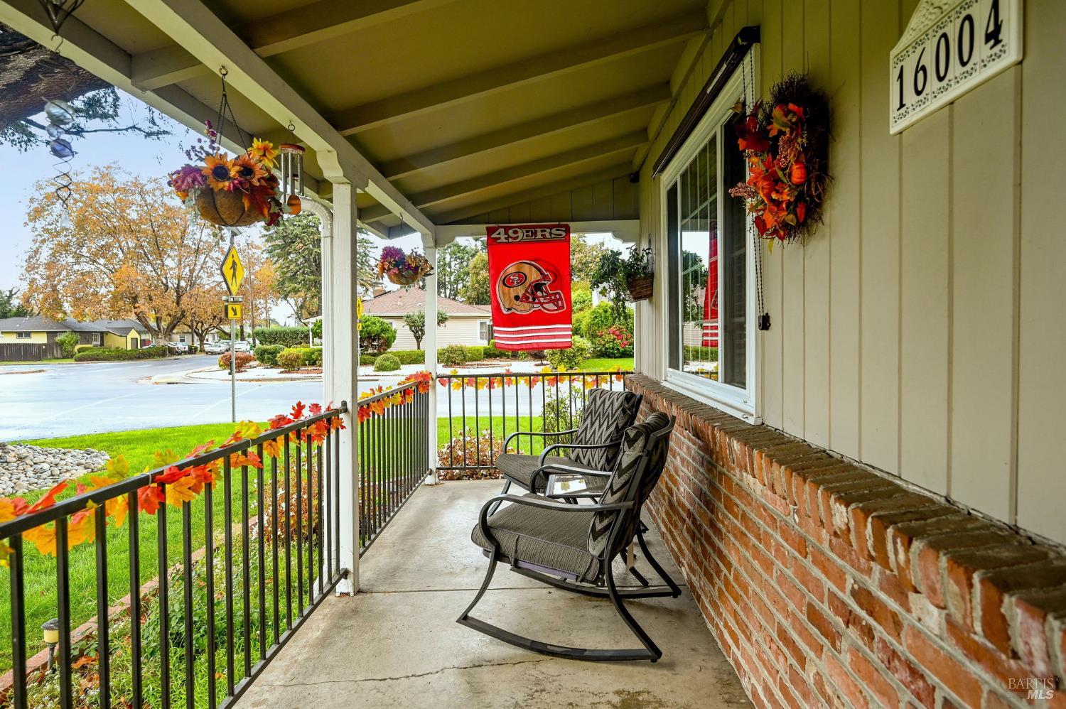 Detail Gallery Image 7 of 28 For 16004 via Granada Unkn, San Lorenzo,  CA 94580 - 3 Beds | 1 Baths