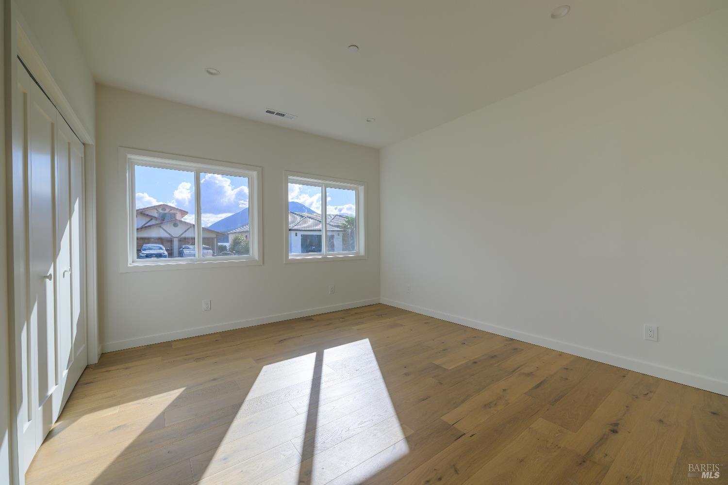 Detail Gallery Image 39 of 56 For 8388 Paradise Lagoon Dr, Lucerne,  CA 95458 - 3 Beds | 3 Baths