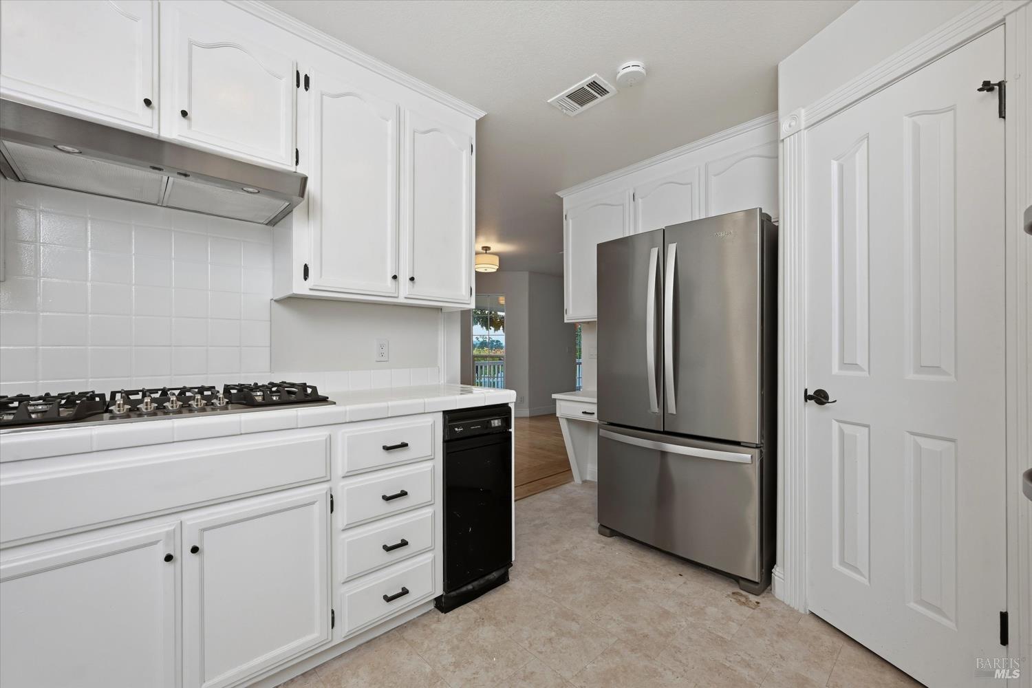 Detail Gallery Image 16 of 57 For 1395 N Grove Ct, Saint Helena,  CA 94574 - 3 Beds | 2/1 Baths