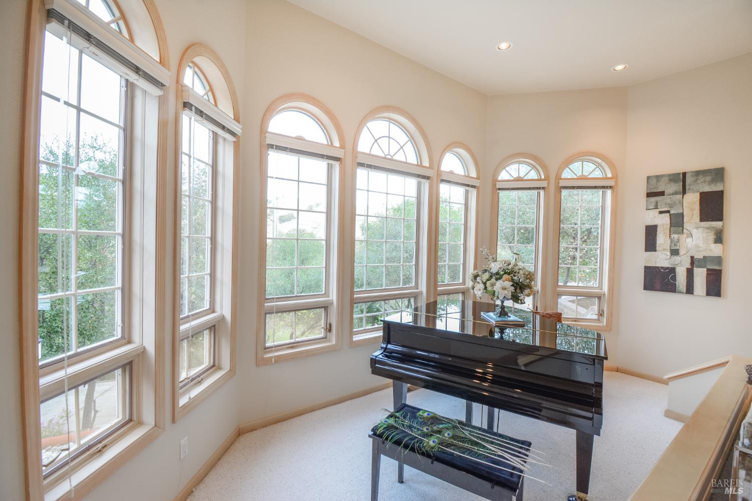 Detail Gallery Image 25 of 99 For 3368 Hidden Valley Ln, Fairfield,  CA 94534 - 4 Beds | 3/1 Baths