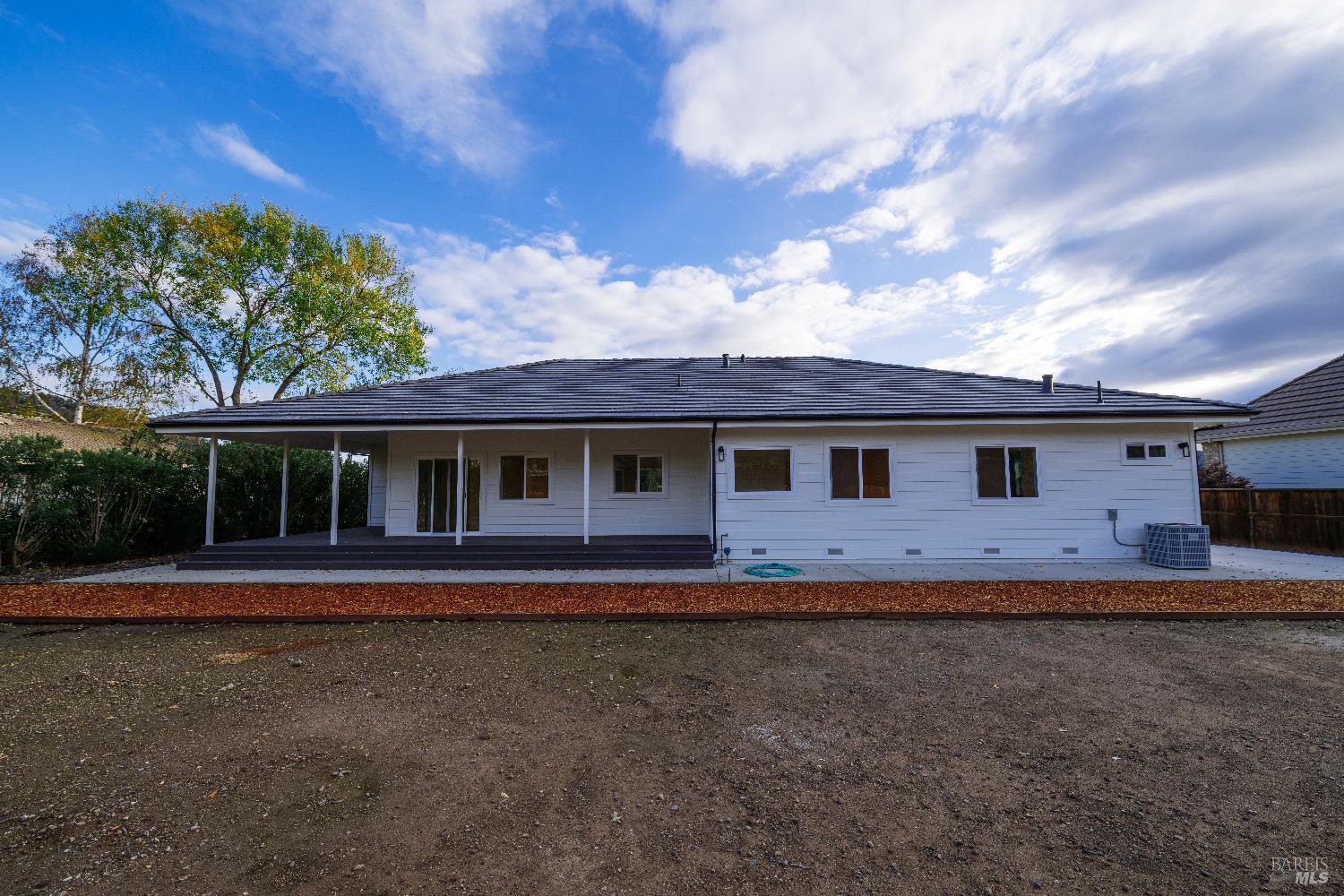 Detail Gallery Image 21 of 56 For 8388 Paradise Lagoon Dr, Lucerne,  CA 95458 - 3 Beds | 3 Baths