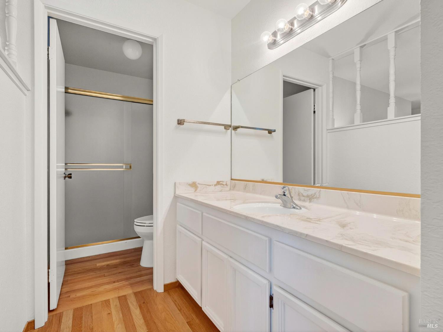 Detail Gallery Image 12 of 58 For 330 Orchard St, Healdsburg,  CA 95448 - 2 Beds | 2 Baths