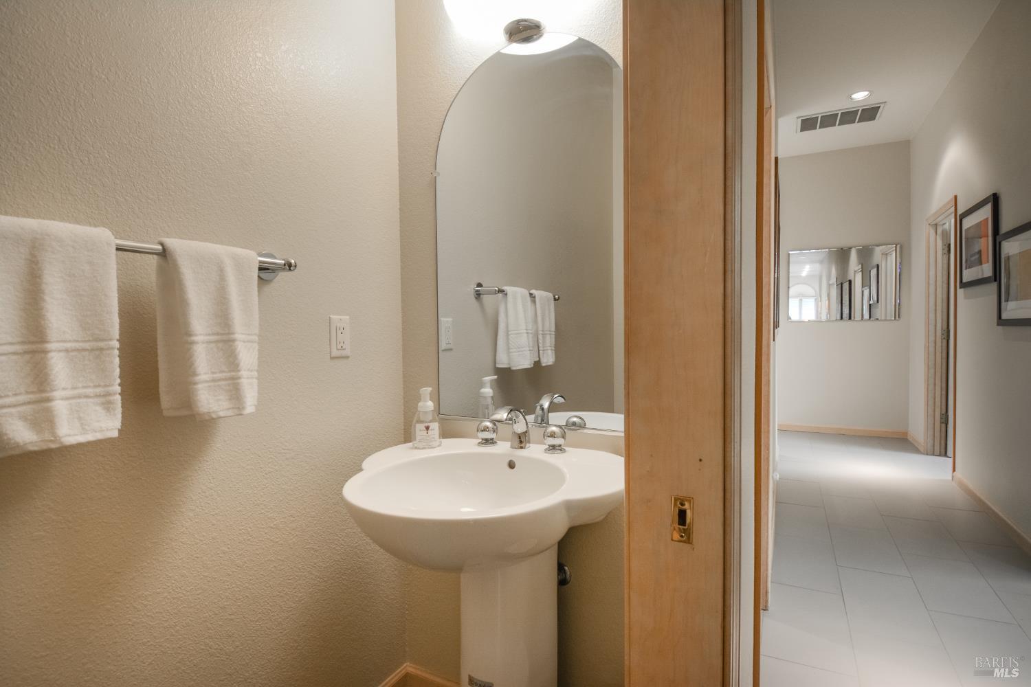 Detail Gallery Image 49 of 99 For 3368 Hidden Valley Ln, Fairfield,  CA 94534 - 4 Beds | 3/1 Baths