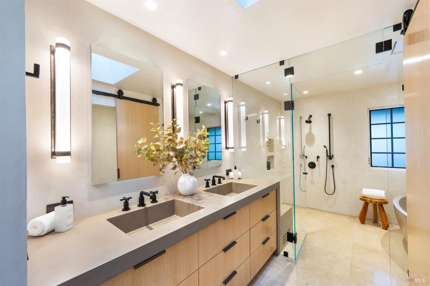 Detail Gallery Image 10 of 59 For 2294 Boysen Ln, Saint Helena,  CA 94574 - 3 Beds | 4/1 Baths