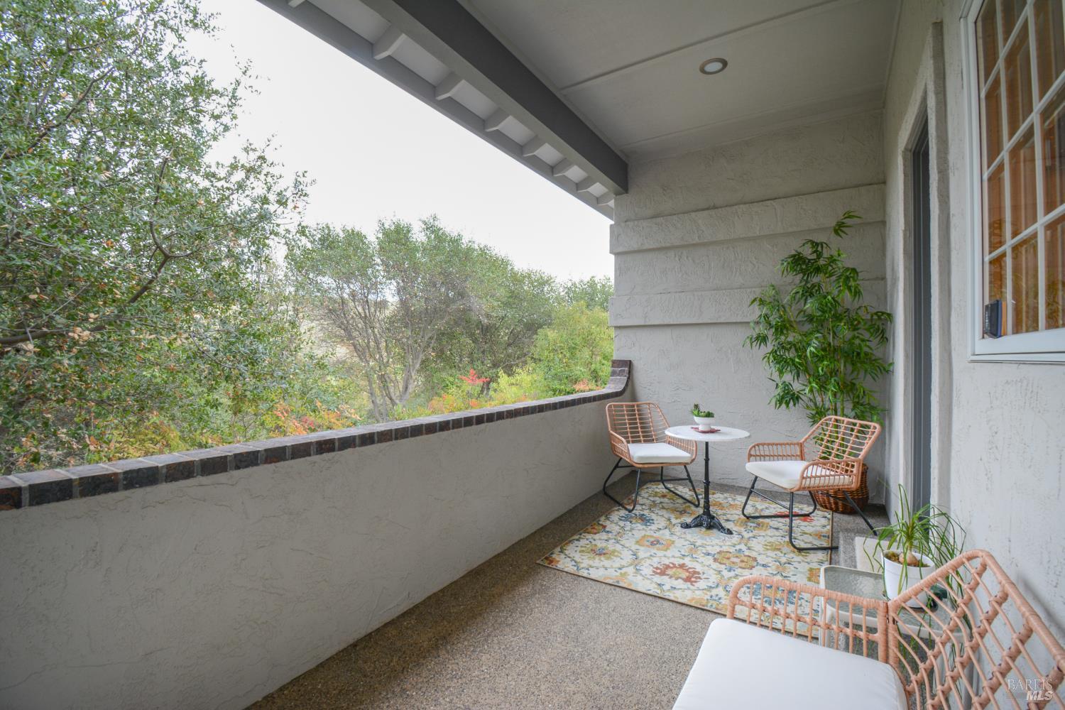 Detail Gallery Image 15 of 99 For 3368 Hidden Valley Ln, Fairfield,  CA 94534 - 4 Beds | 3/1 Baths