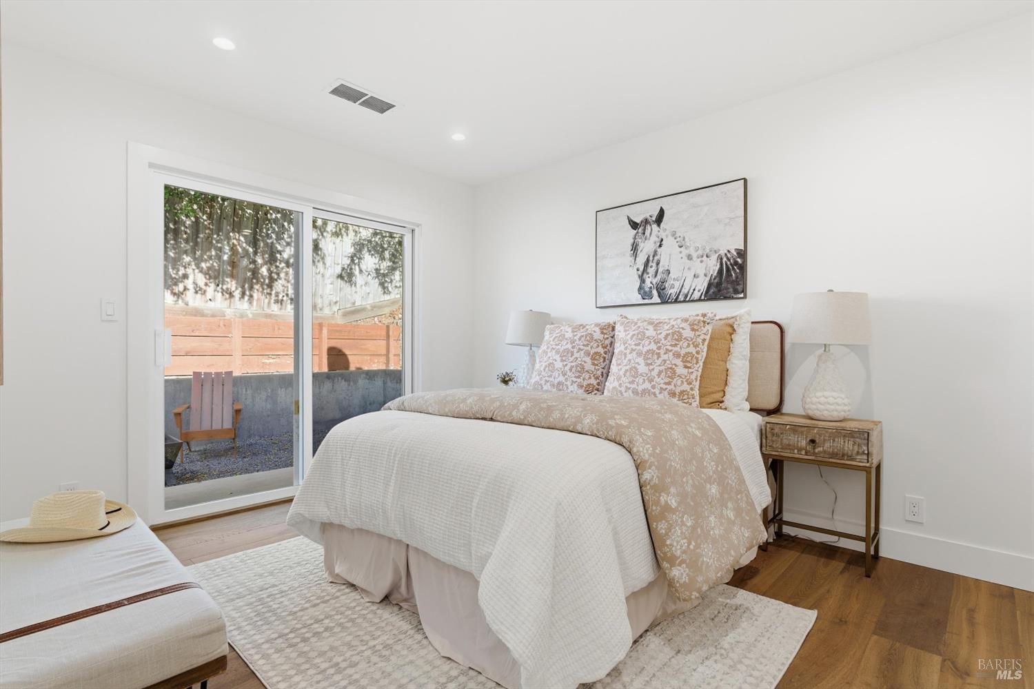 Detail Gallery Image 13 of 25 For 4 George Ter, Petaluma,  CA 94952 - 2 Beds | 1/1 Baths