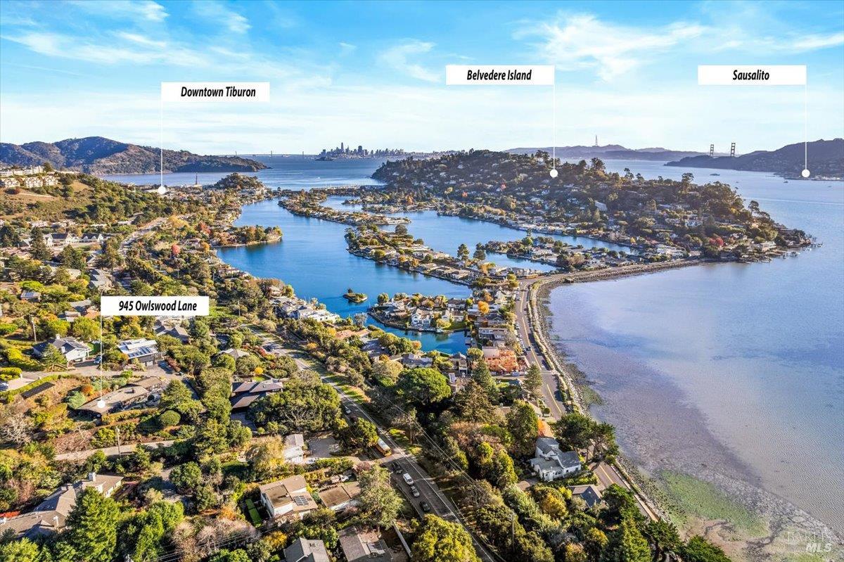 Detail Gallery Image 20 of 36 For 945 Owlswood Ln, Tiburon,  CA 94920 - 4 Beds | 3 Baths