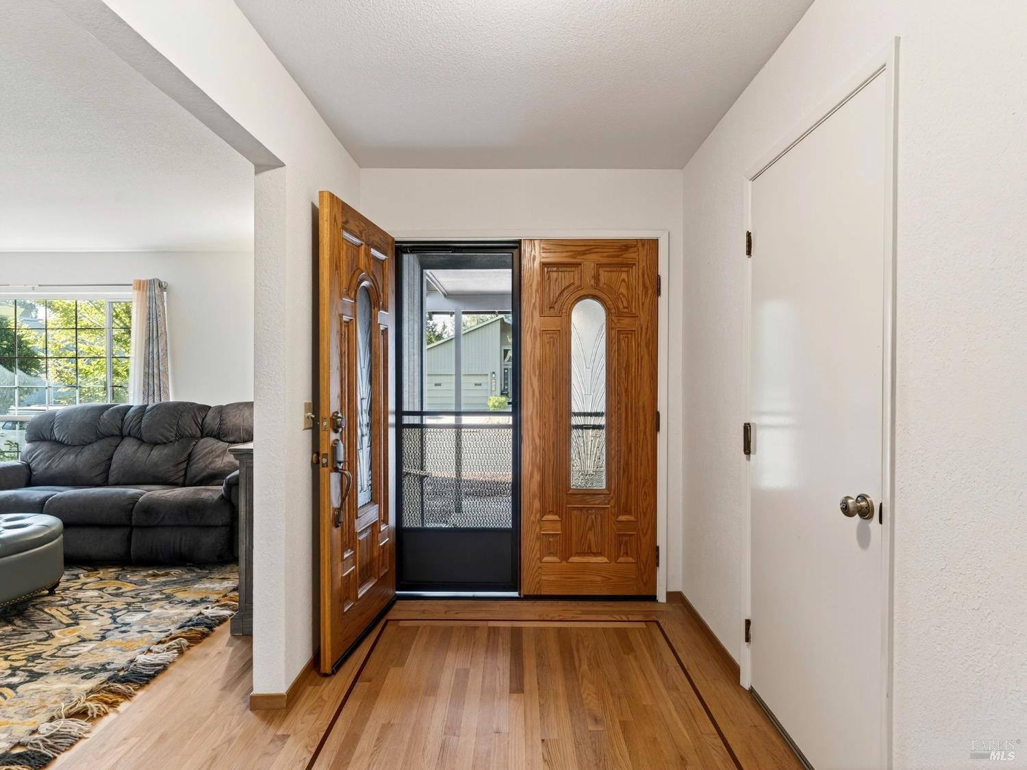 Detail Gallery Image 33 of 58 For 330 Orchard St, Healdsburg,  CA 95448 - 2 Beds | 2 Baths