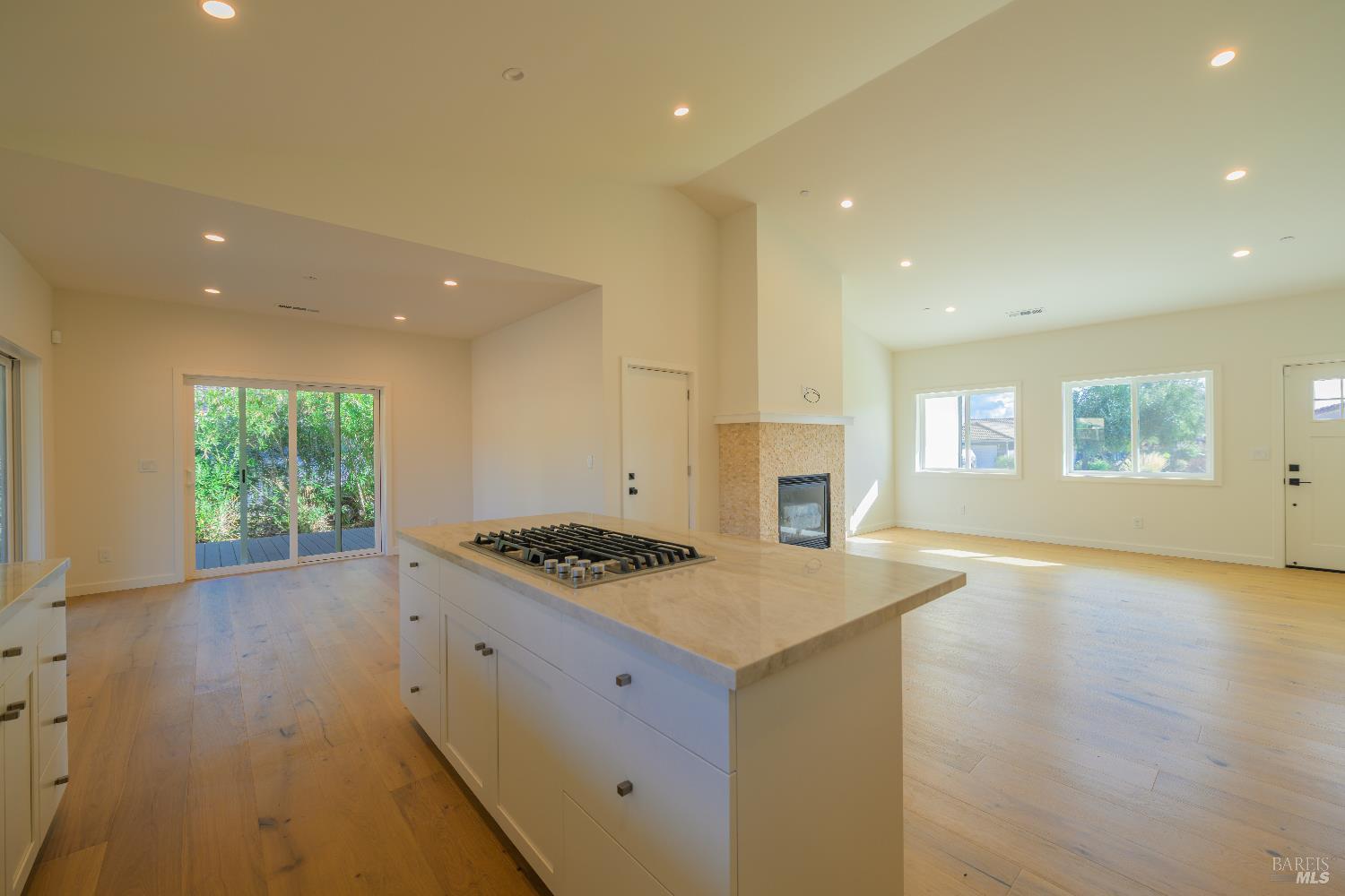 Detail Gallery Image 30 of 56 For 8388 Paradise Lagoon Dr, Lucerne,  CA 95458 - 3 Beds | 3 Baths