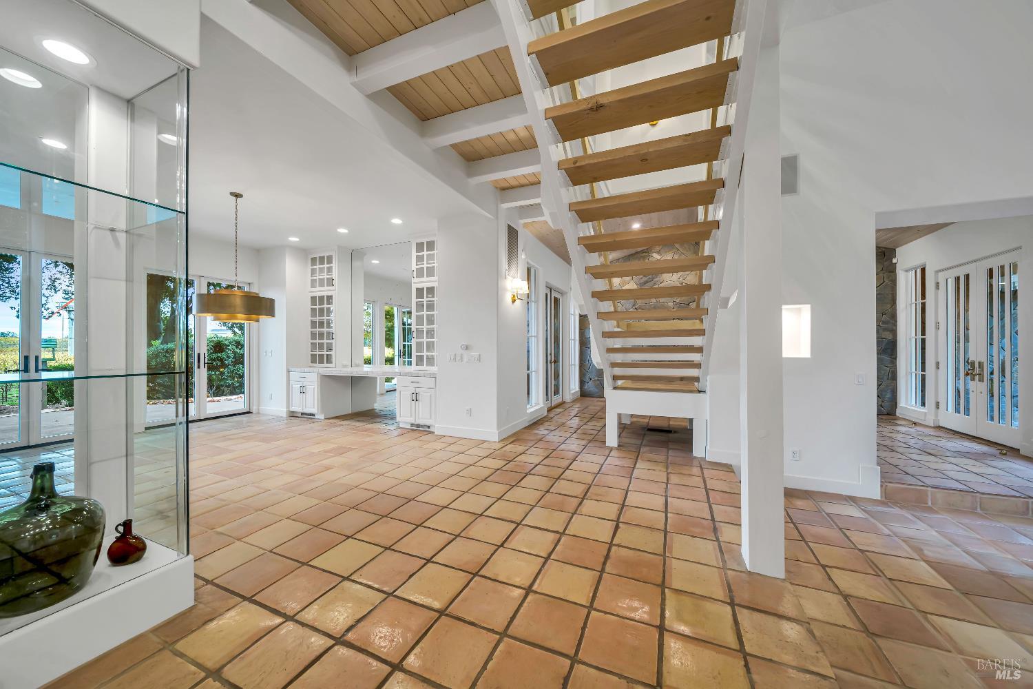 Detail Gallery Image 17 of 47 For 1041 Las Amigas Rd, Napa,  CA 94559 - 4 Beds | 3/2 Baths