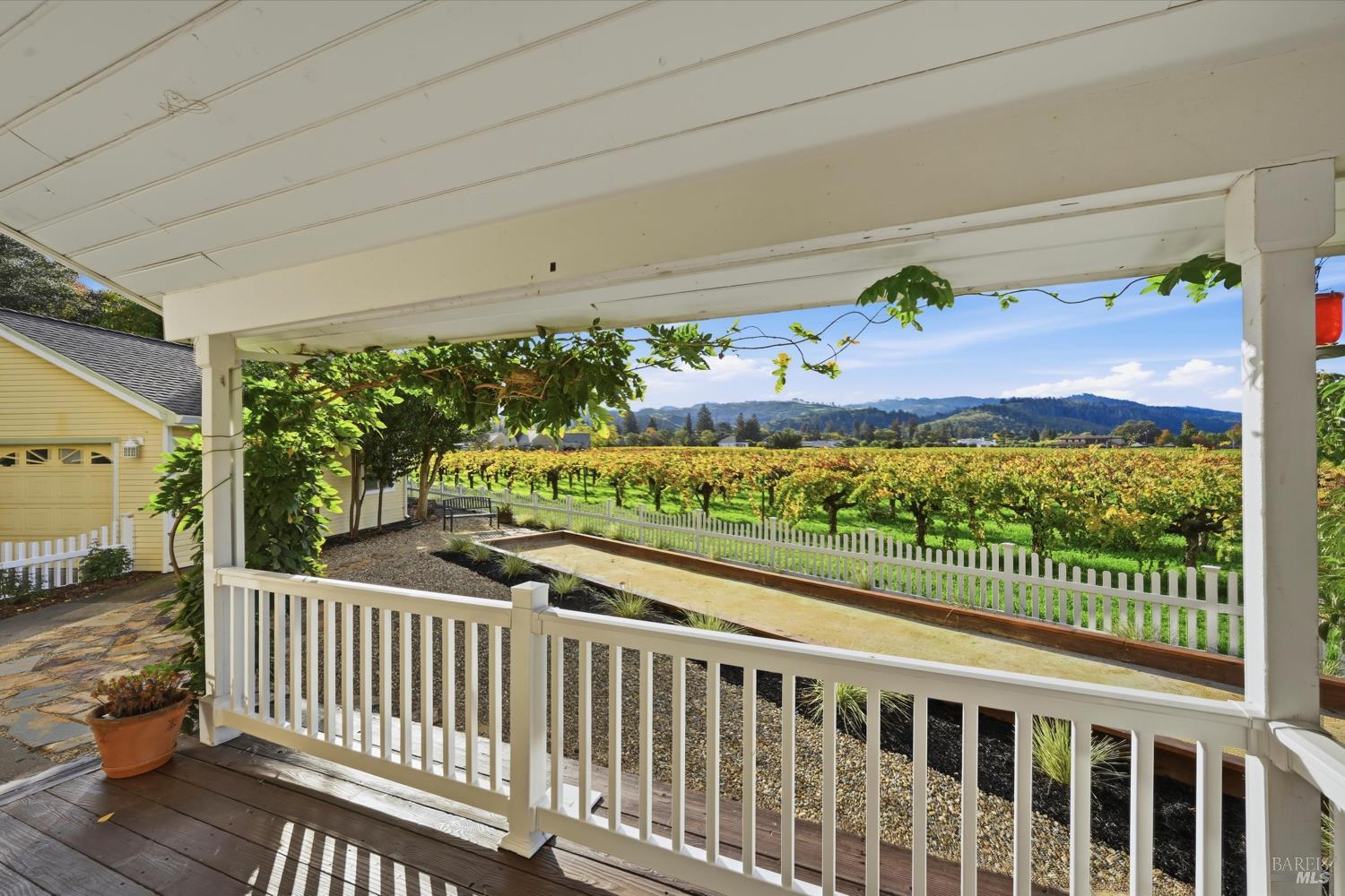 Detail Gallery Image 25 of 57 For 1395 N Grove Ct, Saint Helena,  CA 94574 - 3 Beds | 2/1 Baths