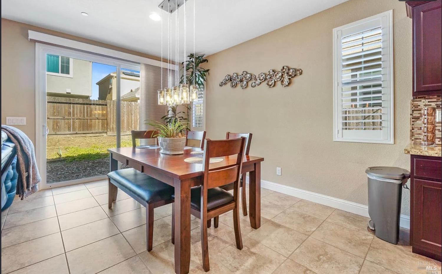 Detail Gallery Image 13 of 25 For 130 Clematis St, Vacaville,  CA 95687 - 3 Beds | 2 Baths