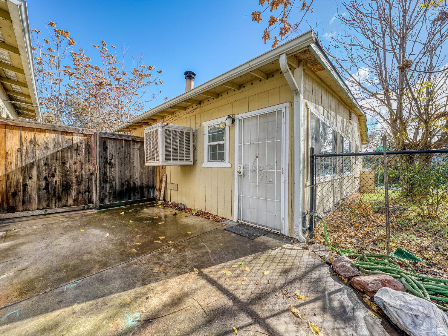 Detail Gallery Image 9 of 46 For 70 Shaul St, Clearlake Oaks,  CA 95423 - 2 Beds | 1 Baths