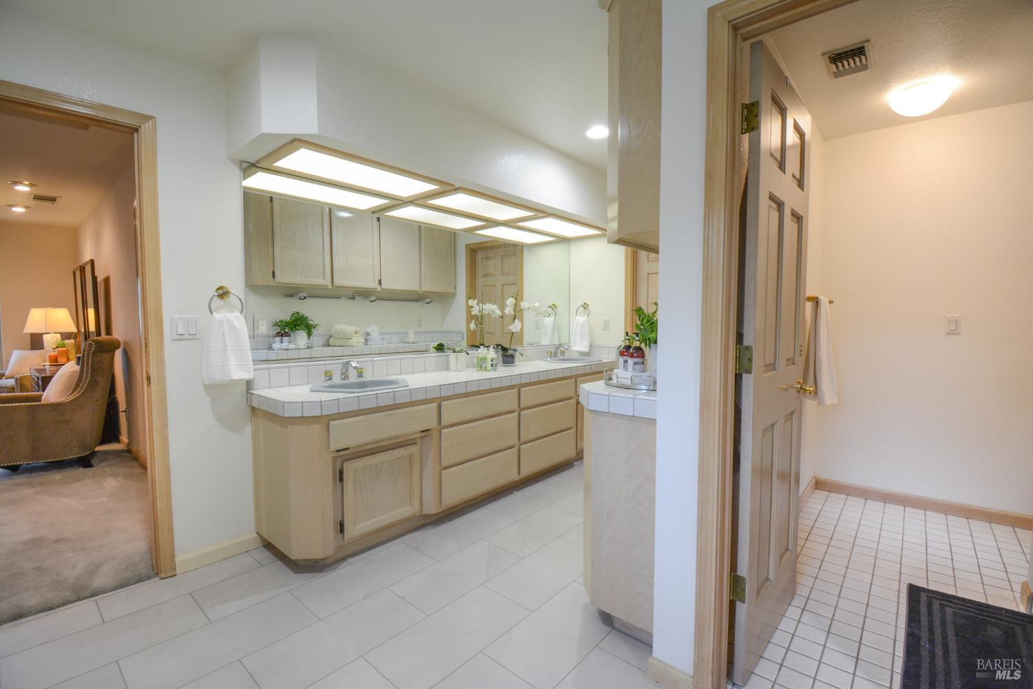 Detail Gallery Image 71 of 99 For 3368 Hidden Valley Ln, Fairfield,  CA 94534 - 4 Beds | 3/1 Baths