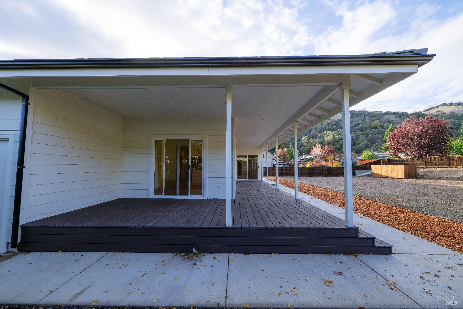 Detail Gallery Image 22 of 56 For 8388 Paradise Lagoon Dr, Lucerne,  CA 95458 - 3 Beds | 3 Baths