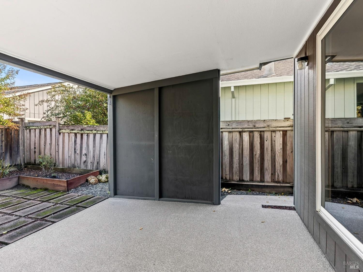 Detail Gallery Image 20 of 58 For 330 Orchard St, Healdsburg,  CA 95448 - 2 Beds | 2 Baths