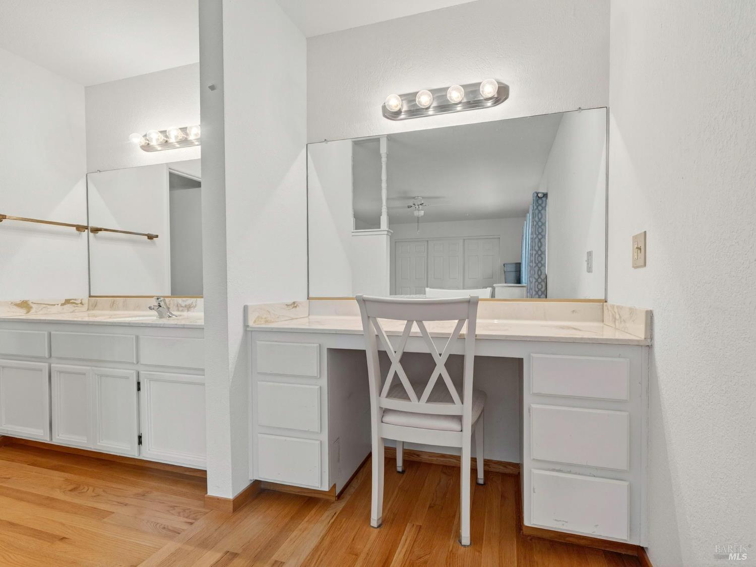 Detail Gallery Image 10 of 58 For 330 Orchard St, Healdsburg,  CA 95448 - 2 Beds | 2 Baths