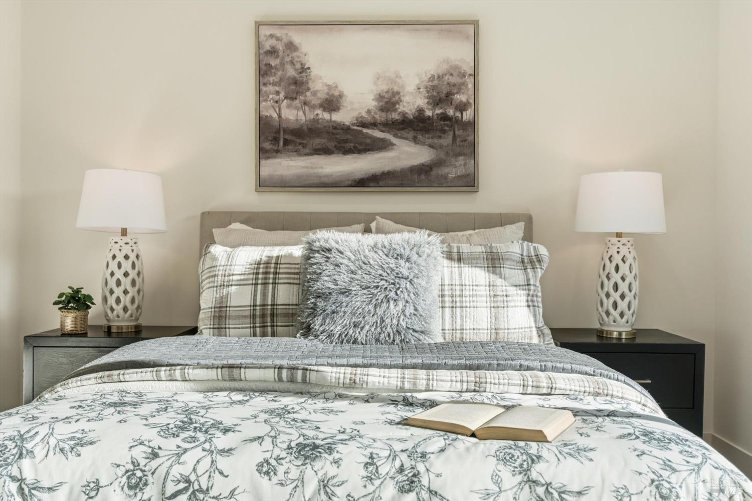 Detail Gallery Image 9 of 25 For 4 George Ter, Petaluma,  CA 94952 - 2 Beds | 1/1 Baths