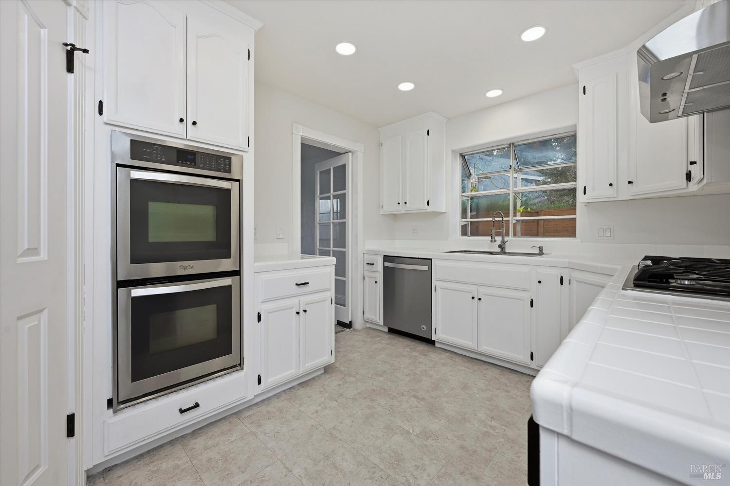 Detail Gallery Image 19 of 57 For 1395 N Grove Ct, Saint Helena,  CA 94574 - 3 Beds | 2/1 Baths