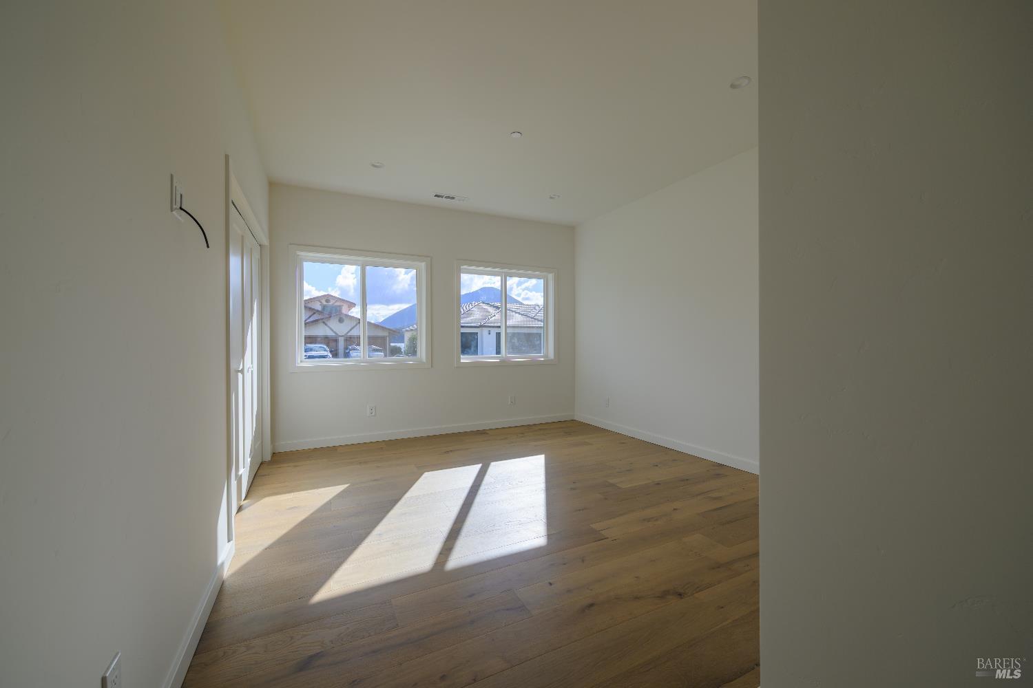 Detail Gallery Image 40 of 56 For 8388 Paradise Lagoon Dr, Lucerne,  CA 95458 - 3 Beds | 3 Baths