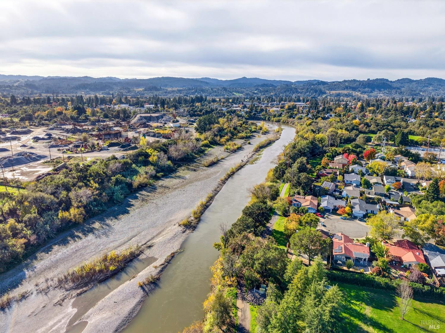 Detail Gallery Image 52 of 58 For 330 Orchard St, Healdsburg,  CA 95448 - 2 Beds | 2 Baths